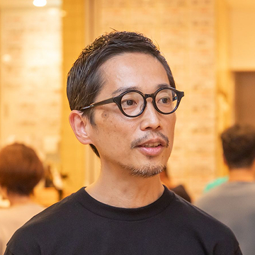 出口 清史の写真